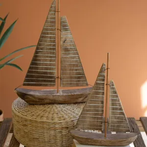 Rustic Recycled Wood Sailboat Set dried flowers  