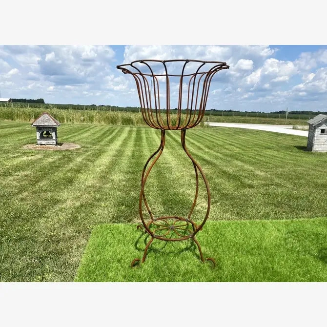 Sally Daisy Wrought Iron Graduated Sizes Planters Set of 3
