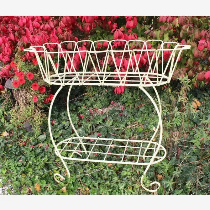 Scalloped Fernery Iron Plant Stand