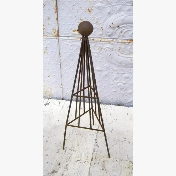 Set of 3 Triangle Ball Tops