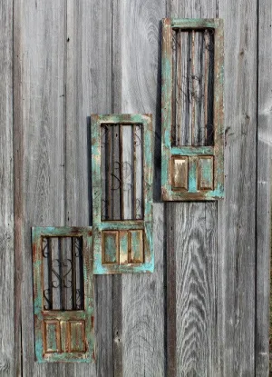 Set of 3 Wooden Shutters dried flower branch  