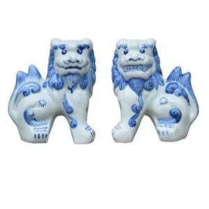Set of Two Blue and White Porcelain Foo Dog Statues dried flowers  