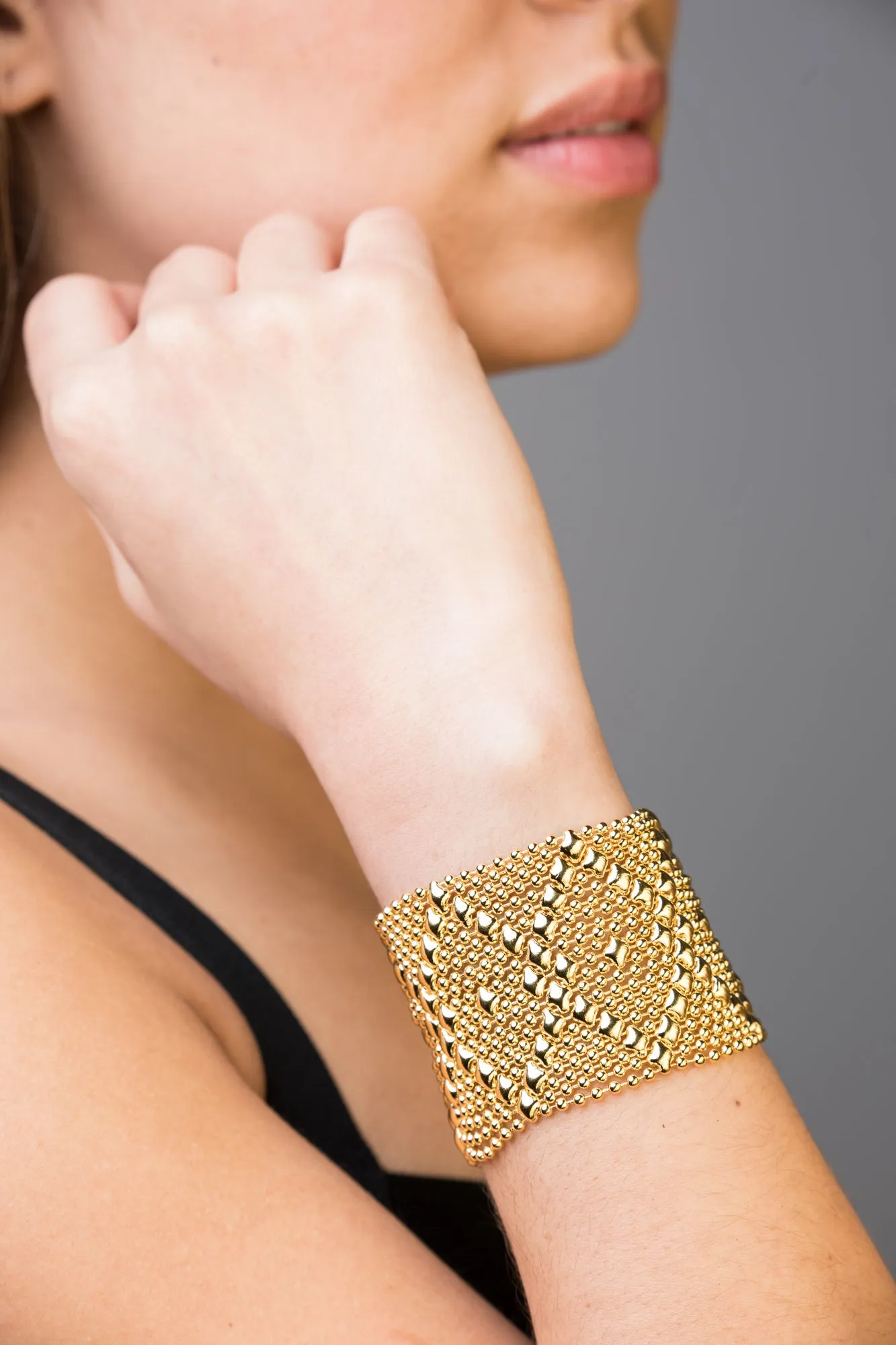 SG Liquid Metal B10 ?C G24K Gold 24k Finish Bracelet by Sergio Gutierrez