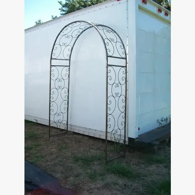 Shell Flower Arbor
