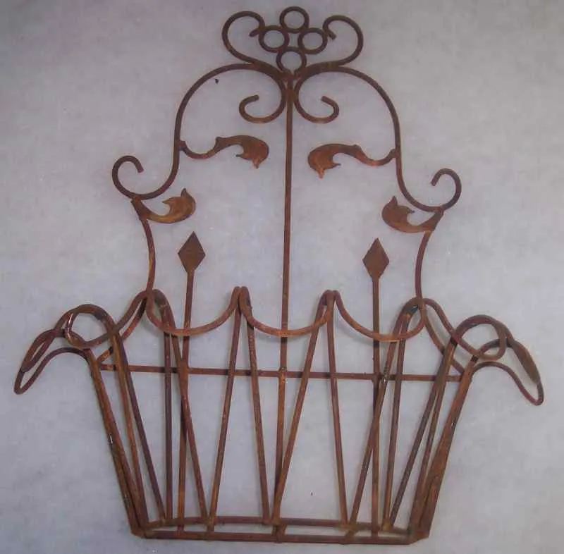 Simple Wall Basket with Cast Iron Leaves Plant Holder dried flower branch  