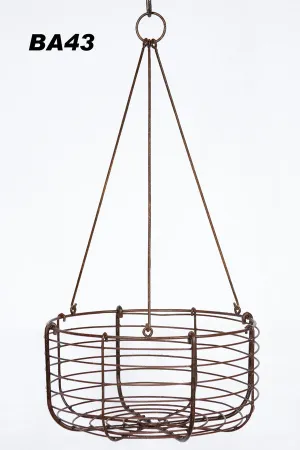 Sm. Victorian Basket dried flower branch  