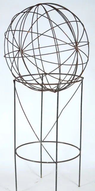 Small Tower w/ Sphear dried flower branch  