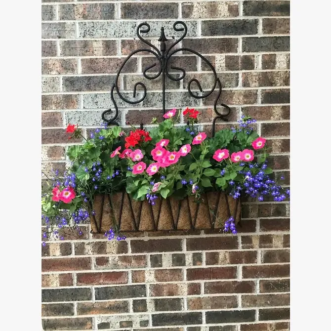 Solid Iron with 3 Arrow French Wall Basket