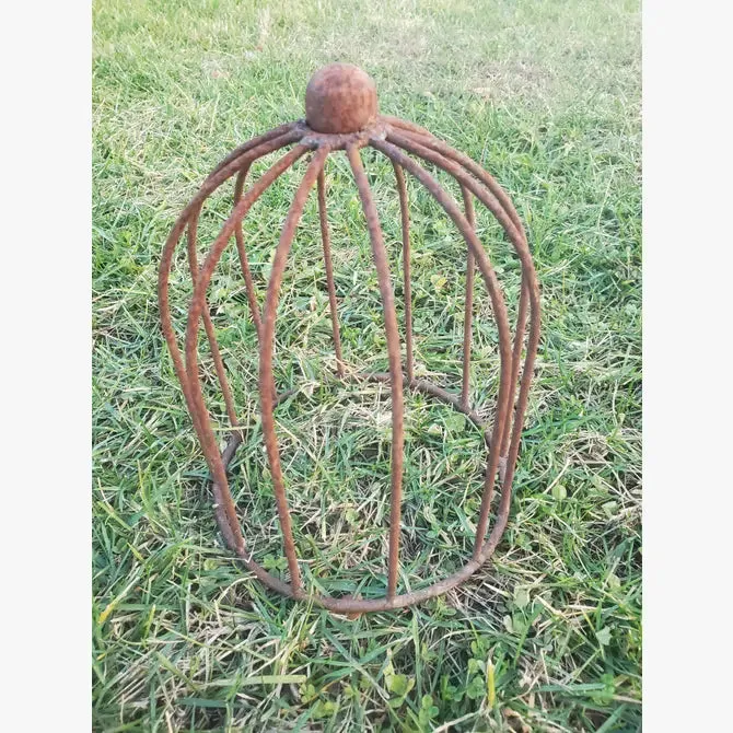 Solid Steel Lilly Topiary with Tin Ball on Top