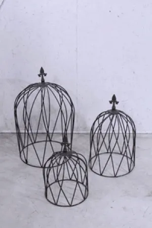 Solid Steel Topiaries with Finial Flat Bottom Set of 3 dried flower branch  