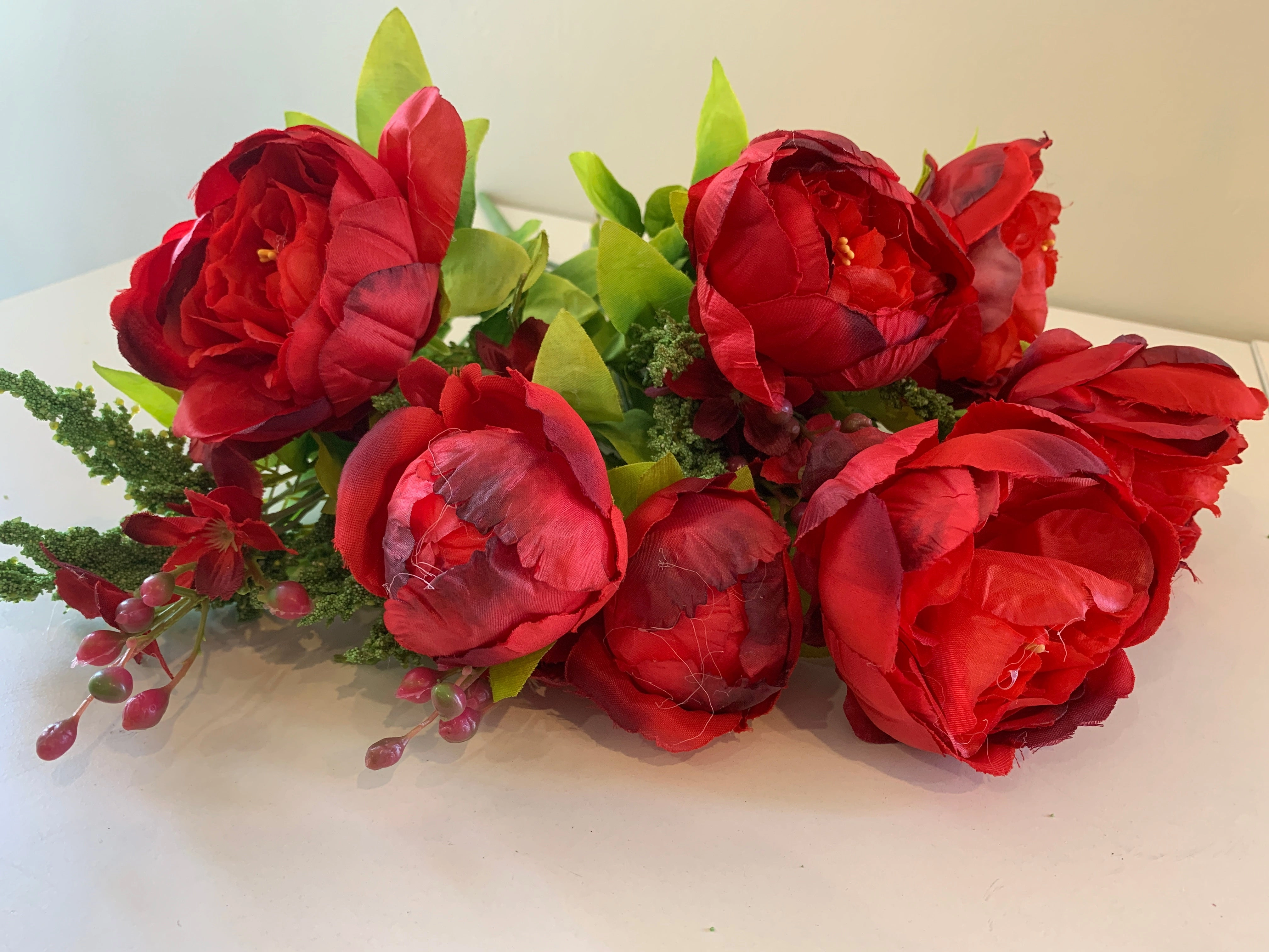 SP0013 Peony Ranunculus Bunch 55cm Red