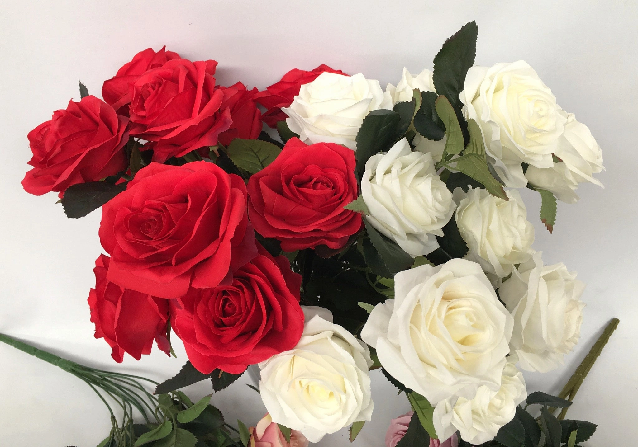 SP0110-10 Rose Bunch 43cm 5 Colours