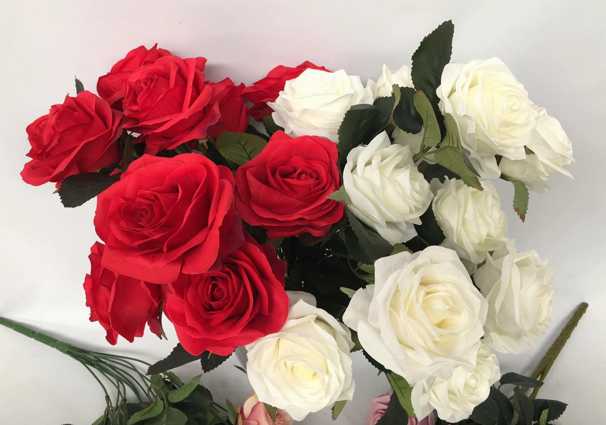 SP0110-10 Rose Bunch 43cm 5 Colours