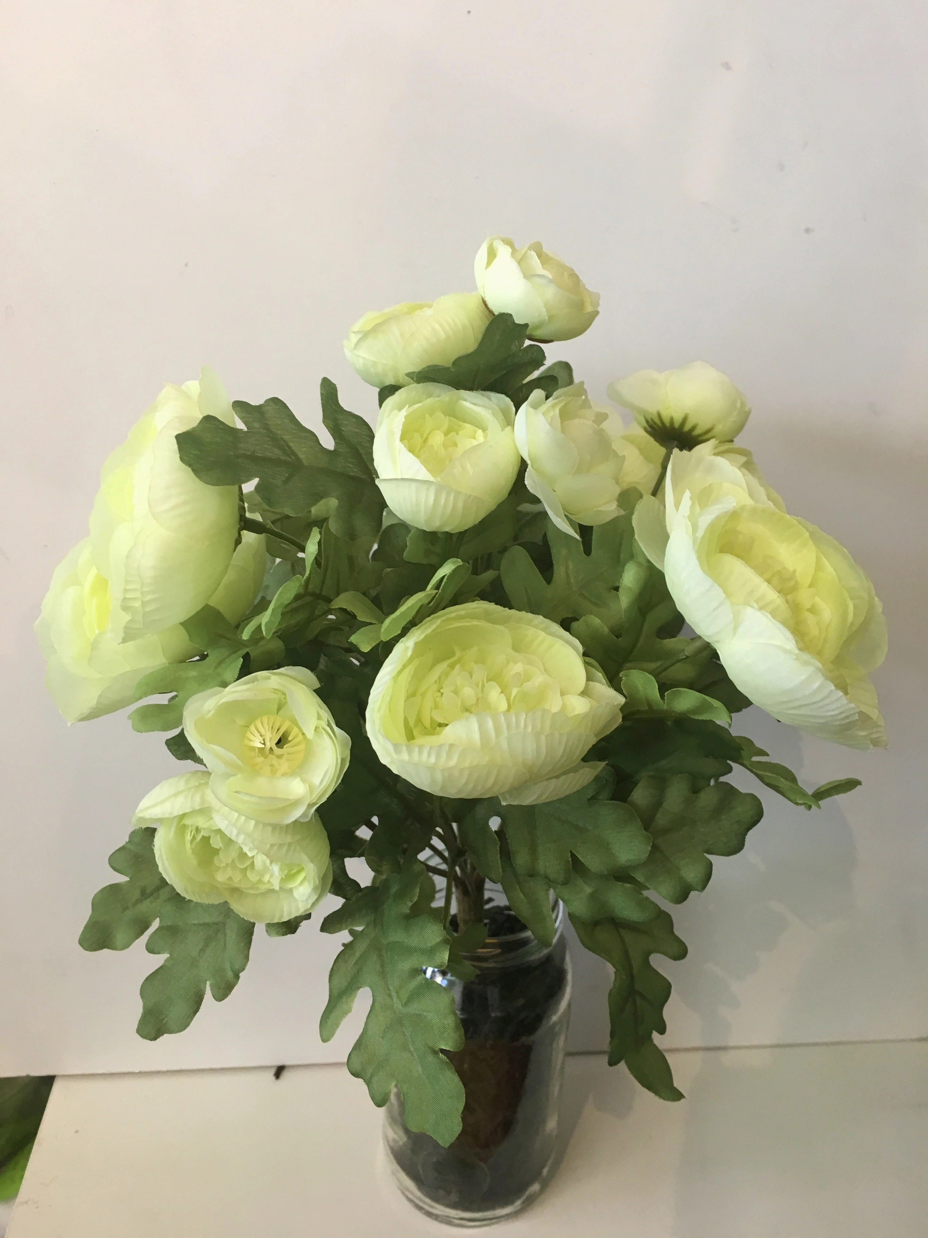SP0128 Ranunculus Bunch 33cm 5 Colours