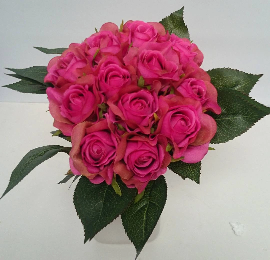 SP0143 Ready-To-Go Rose Bouquet 25cm 3 Colours