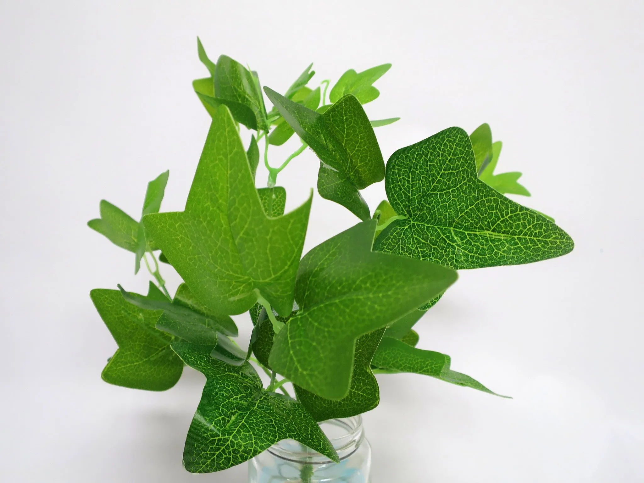 SP0160 Ivy Bunch 32cm Glossy Leaves 2 Sizes