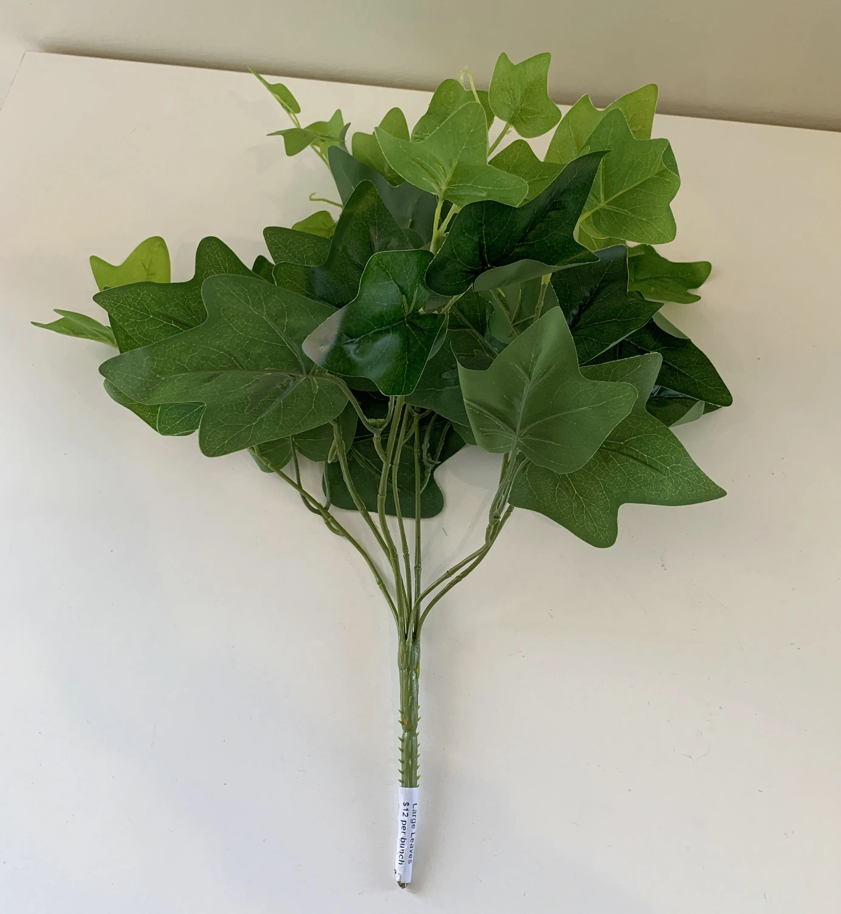 SP0160 Ivy Bunch 32cm Glossy Leaves 2 Sizes
