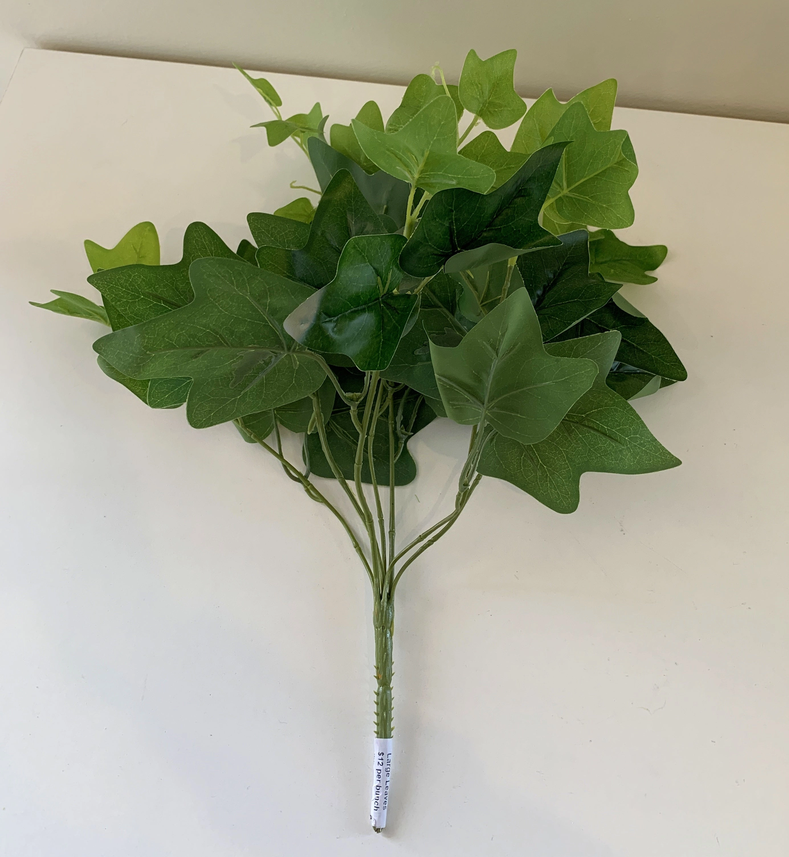 SP0160 Ivy Bunch 32cm Glossy Leaves 2 Sizes