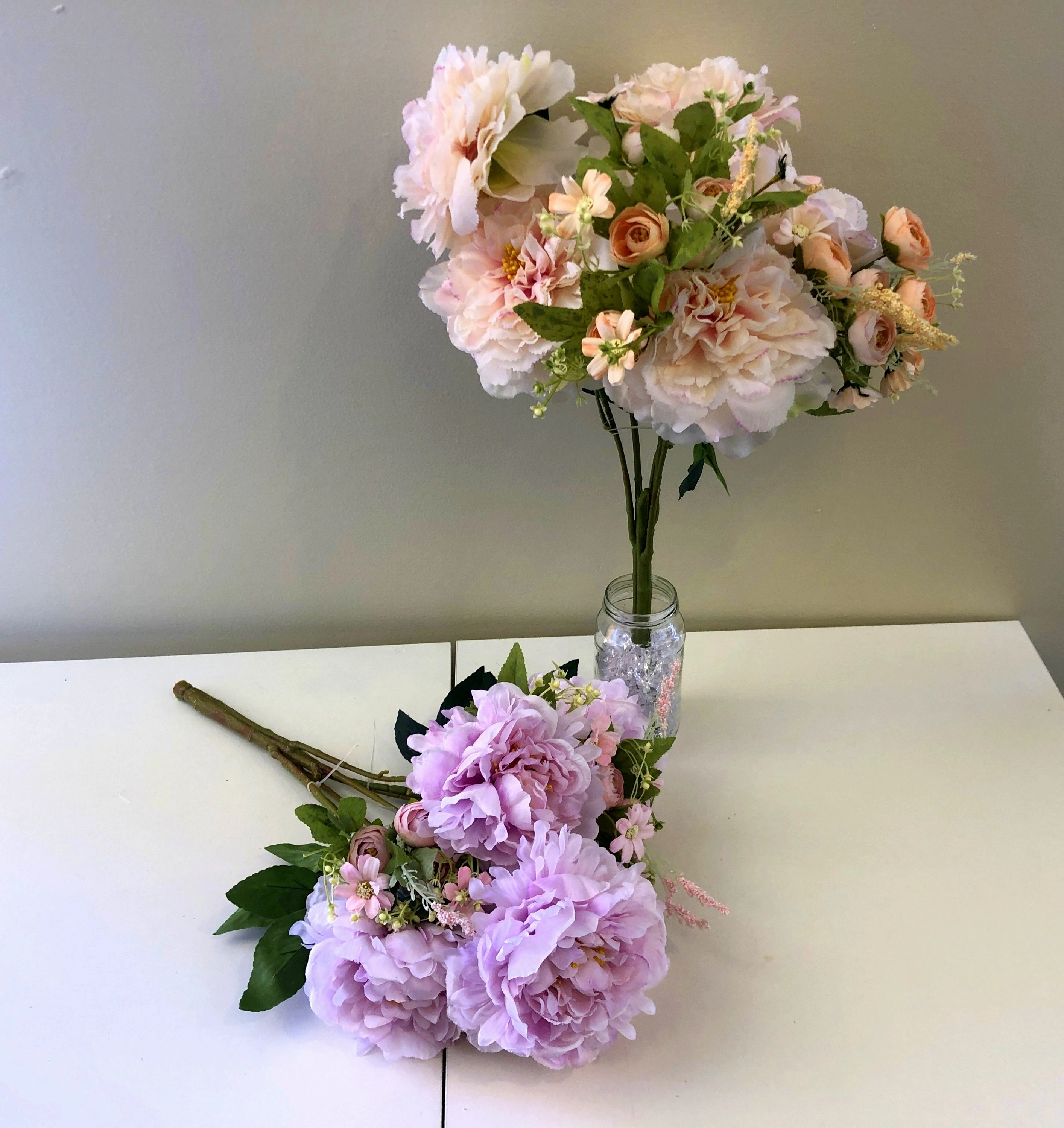 SP0287 Peony & Ranunculus Bouquet 53cm Lilac / Pink