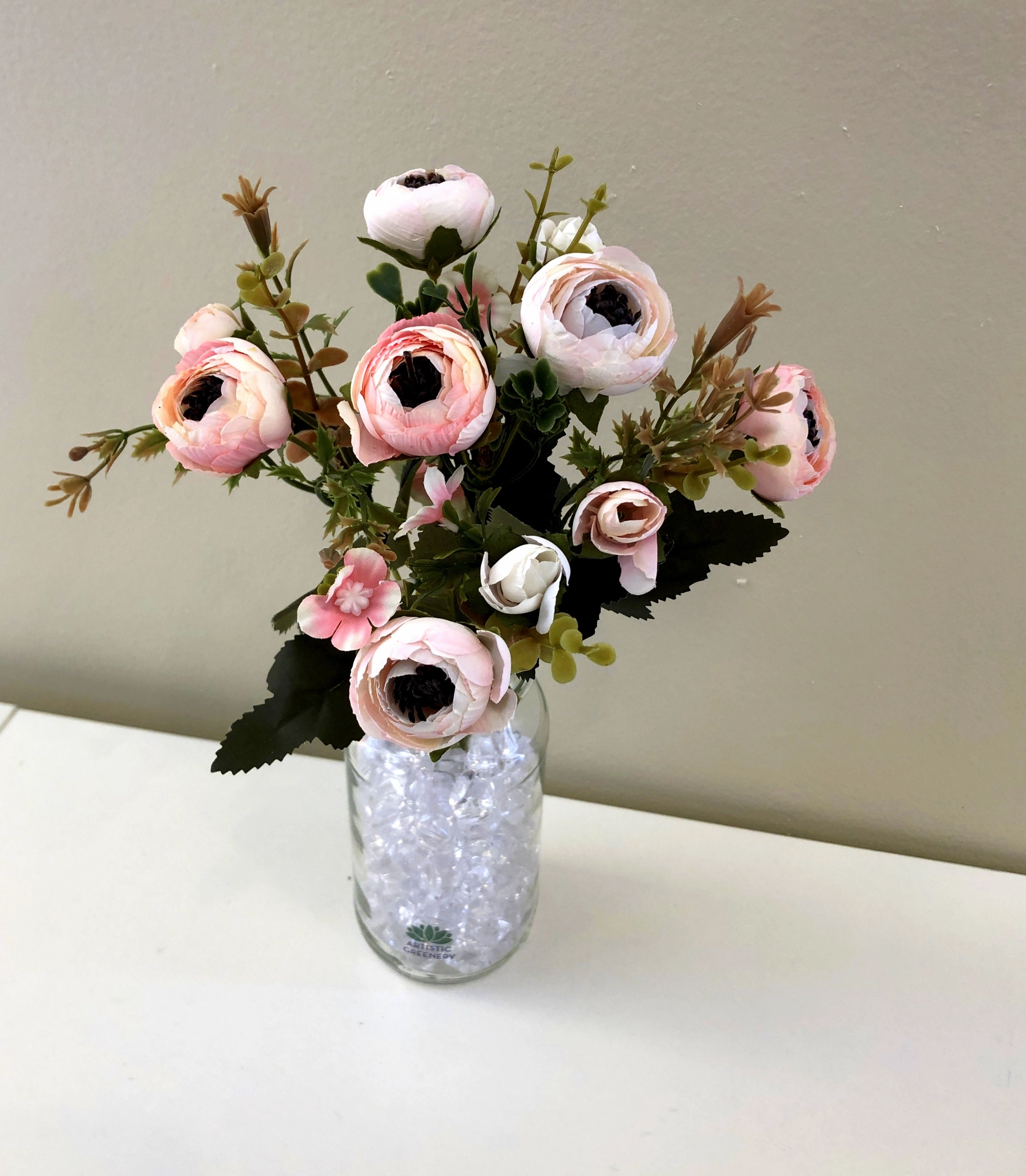 SP0289 Small Pink Ranunculus Bunch with Black Centre 30cm