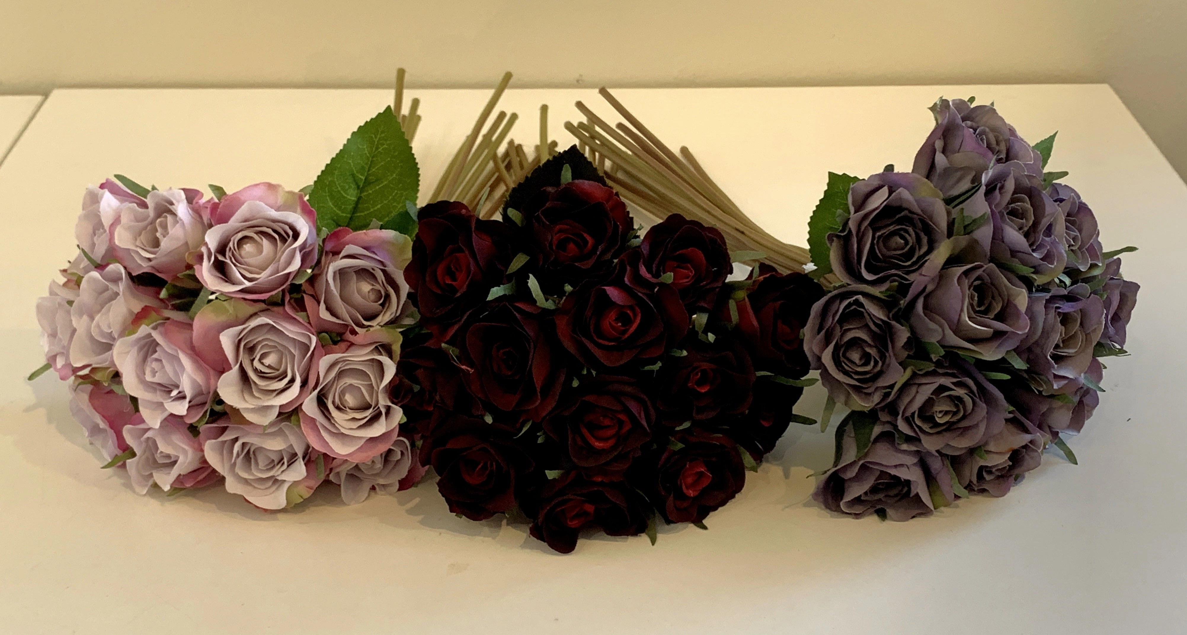 SP0319 Deluxe Rose Bunch 28cm 3 Colours