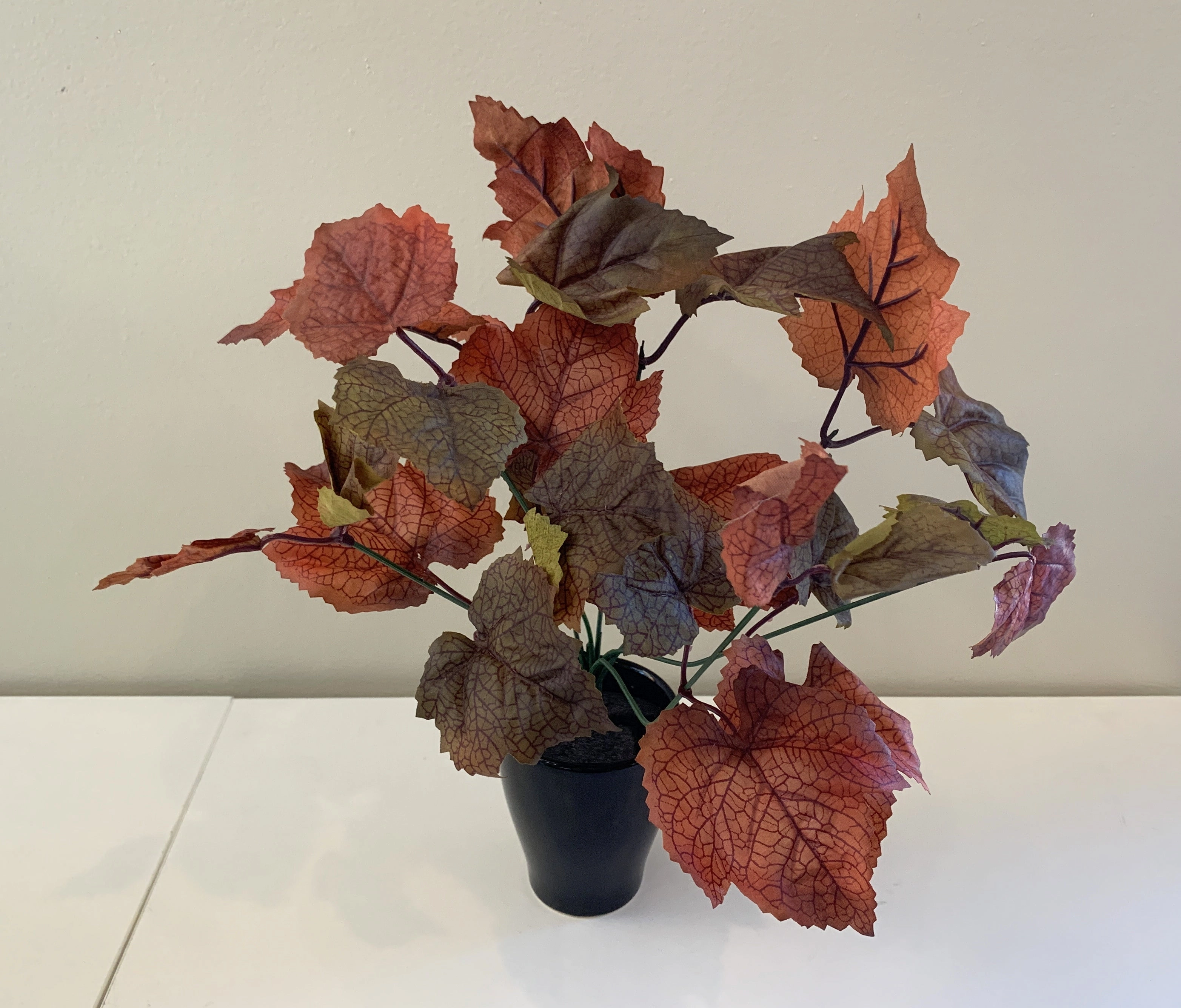 SP0329 Grape Vine Bunch 32cm 2 Styles Orange / Green