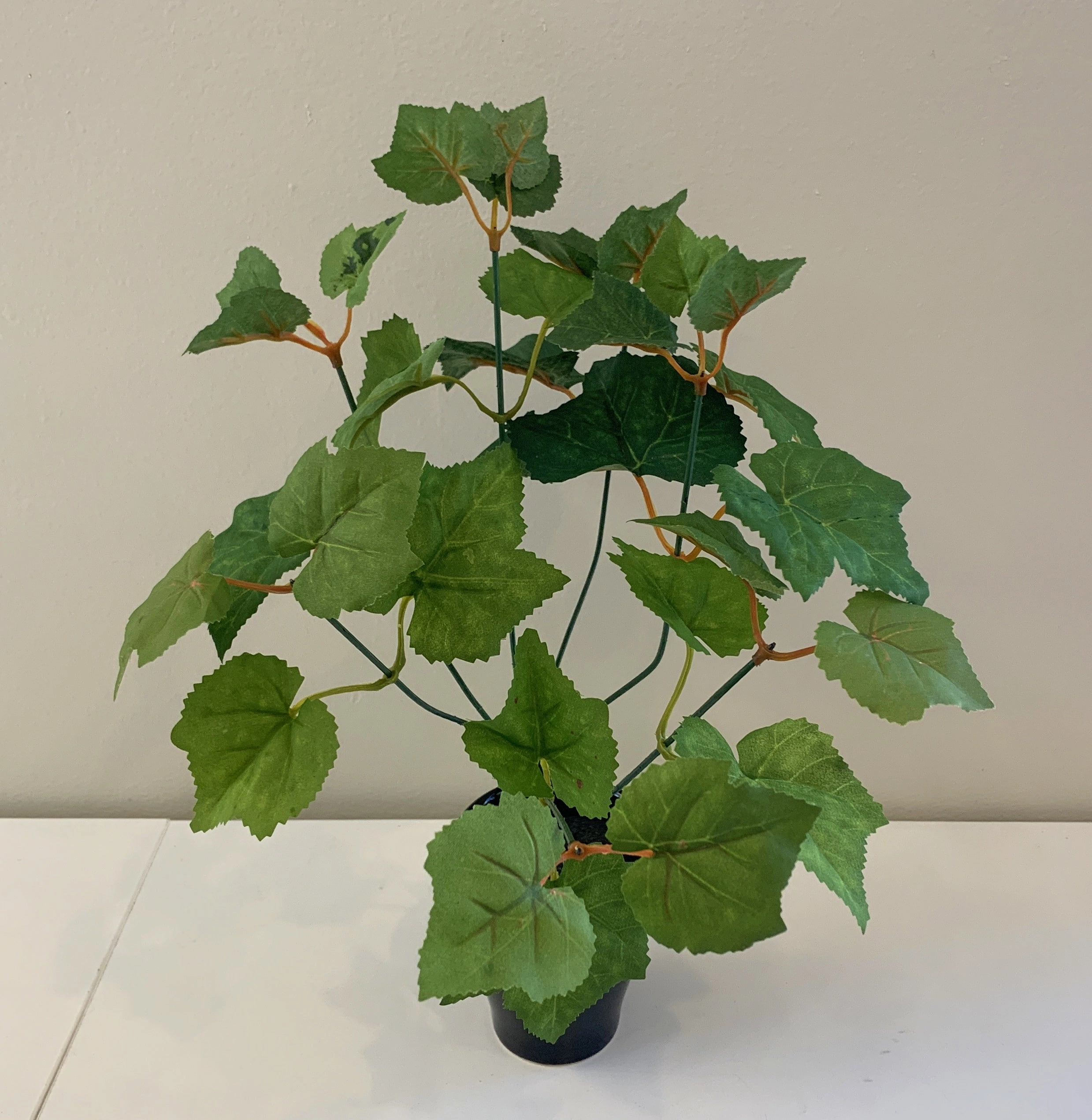 SP0329 Grape Vine Bunch 32cm 2 Styles Orange / Green
