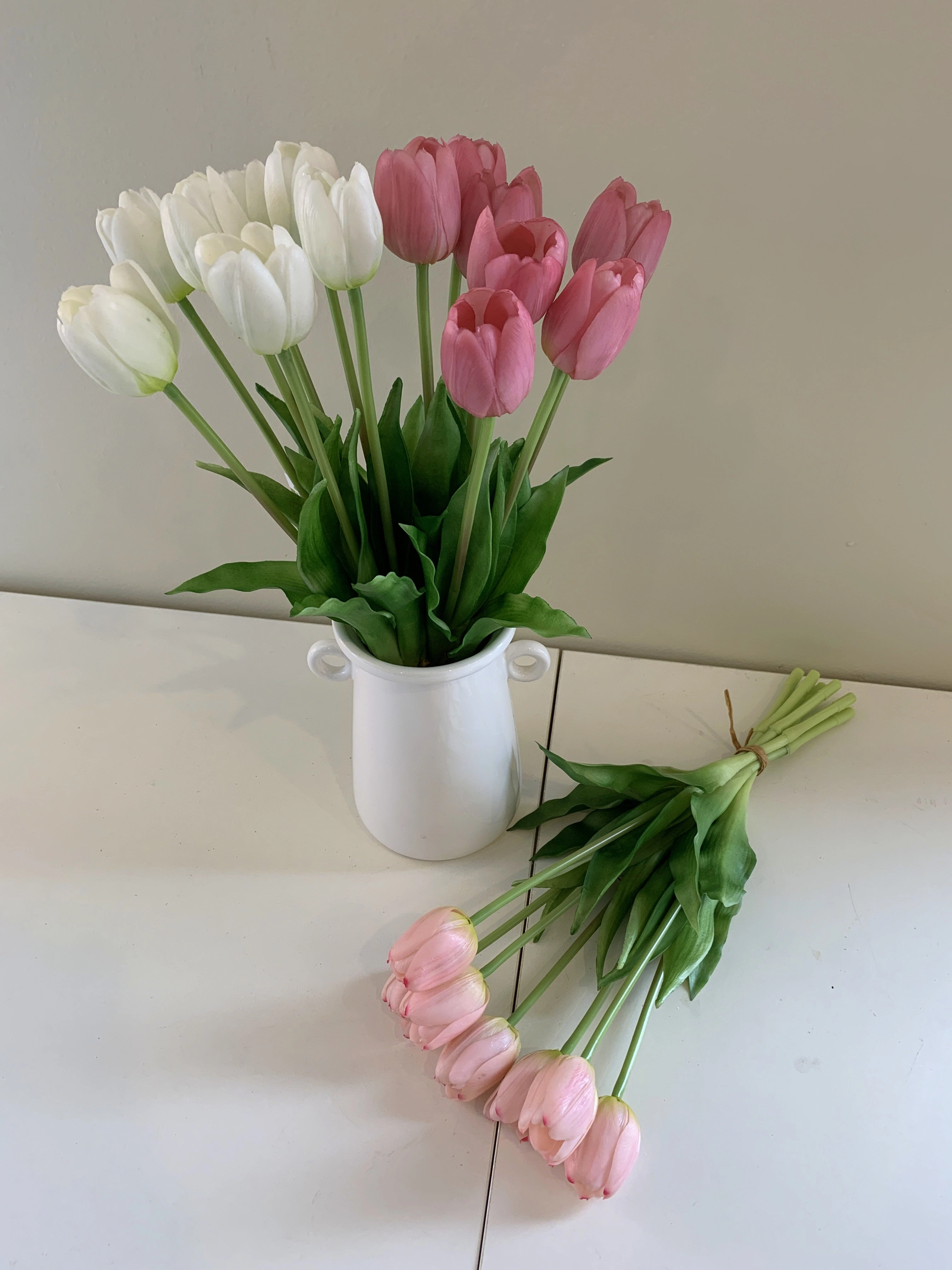 SP0346 Tulip Bunch 40cm Dark Pink / White / Light Pink