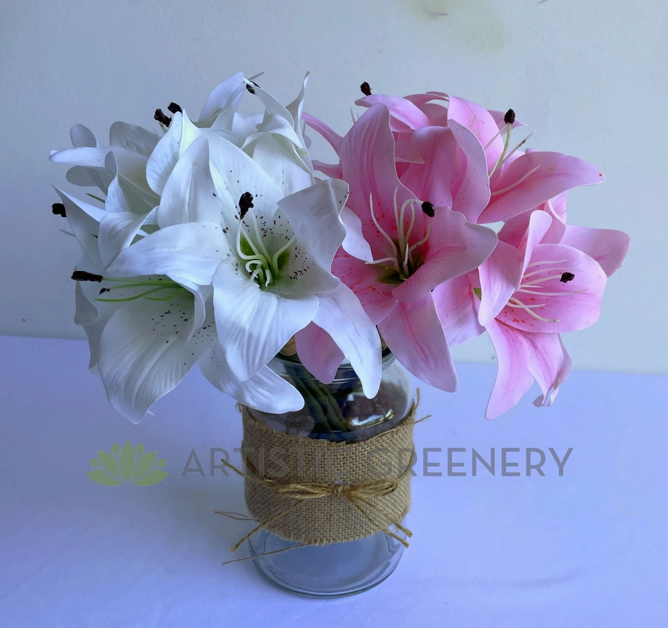 SP0428 Oriental / Tiger Lily Bouquet 28cm (6 Stems) White / Pink