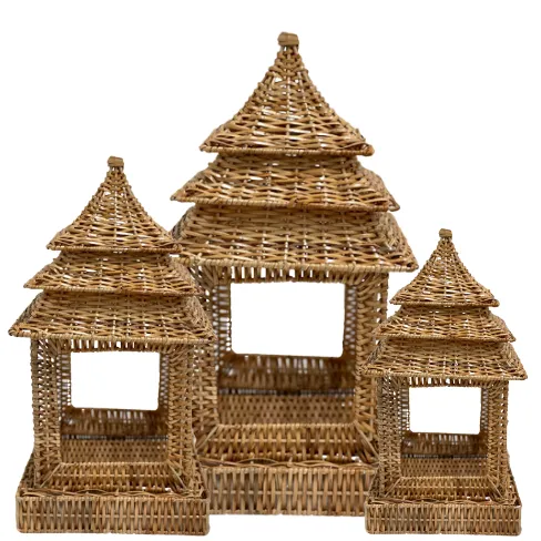 Square Wicker Pagoda dried flowers  