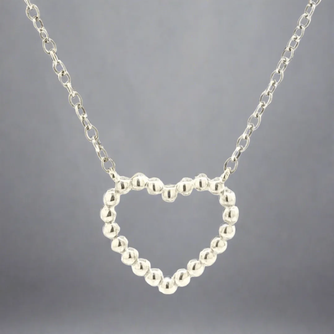 SS 0.02cttw Diamond Heart Necklace