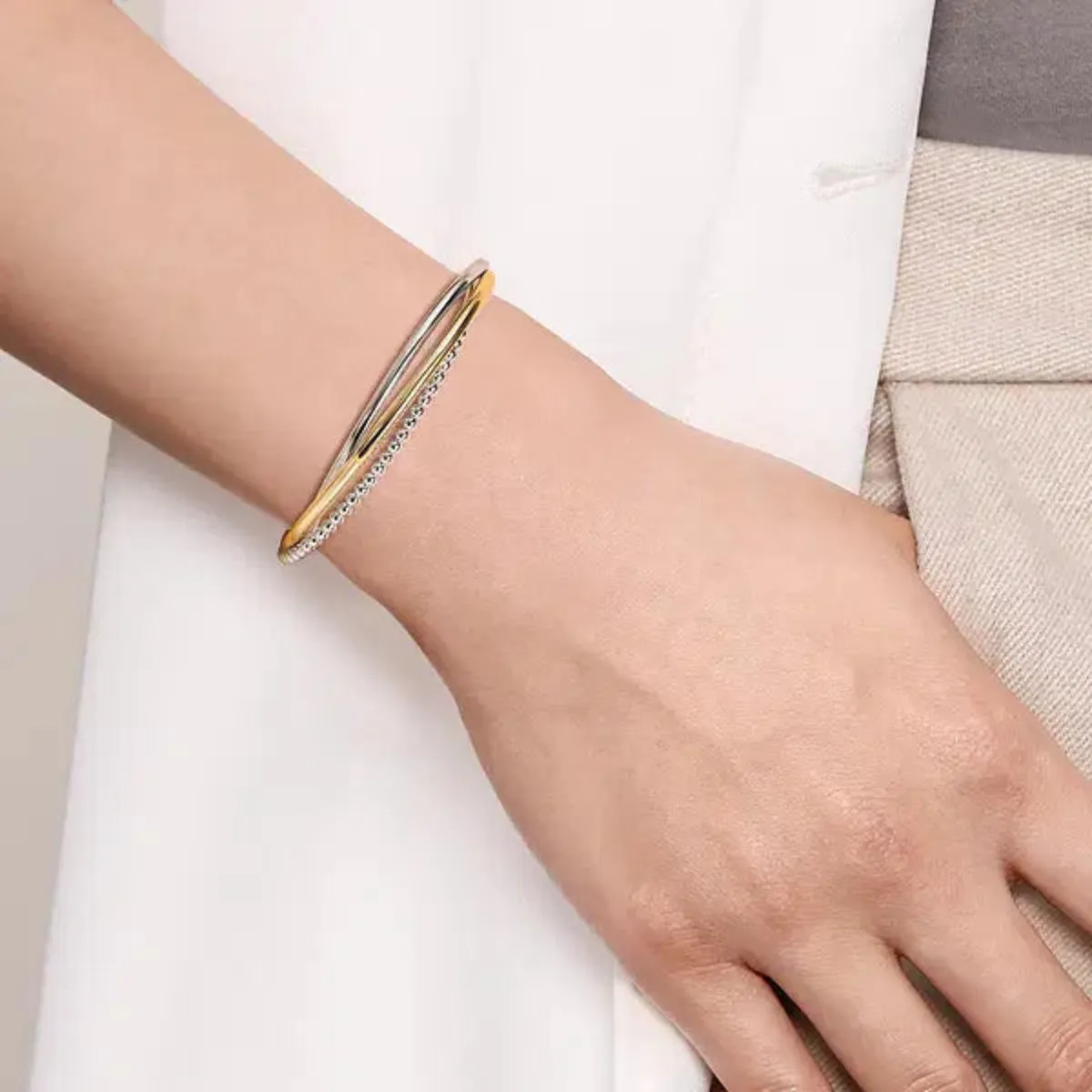 SS 14 Bujukan Twisted Bangle Bracelet