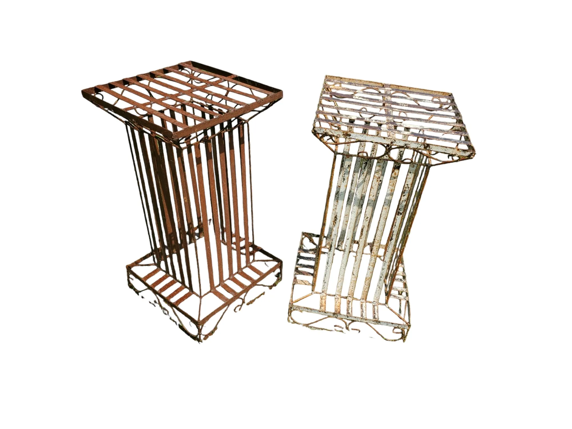 Strap Pedestal