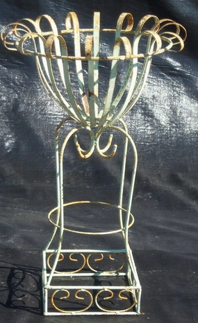 STRAP METAL PLANT STAND cactus succulent plant  
