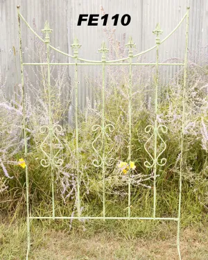SWAY FENCE ON LEGS dried flower branch  