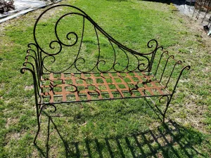 Swirl Bench 126 Style dried flower branch  