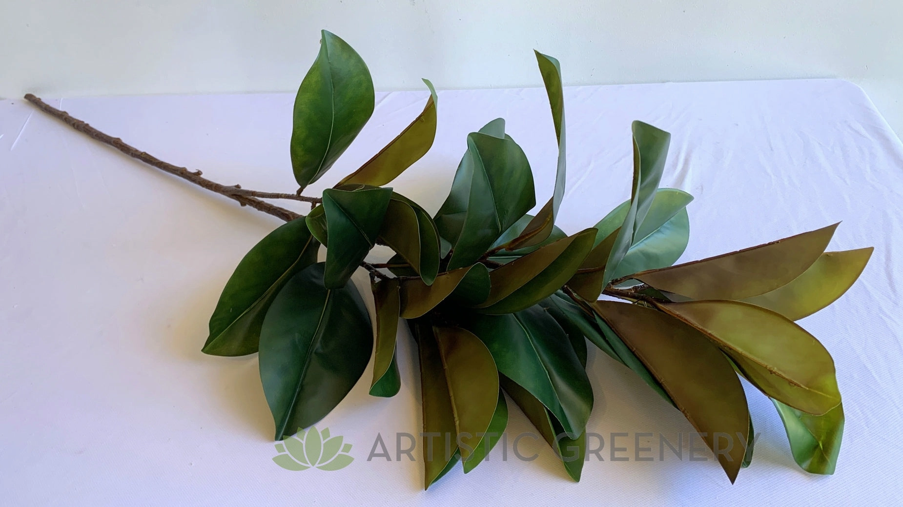 T0167 Magnolia Foilage / Branch 128cm