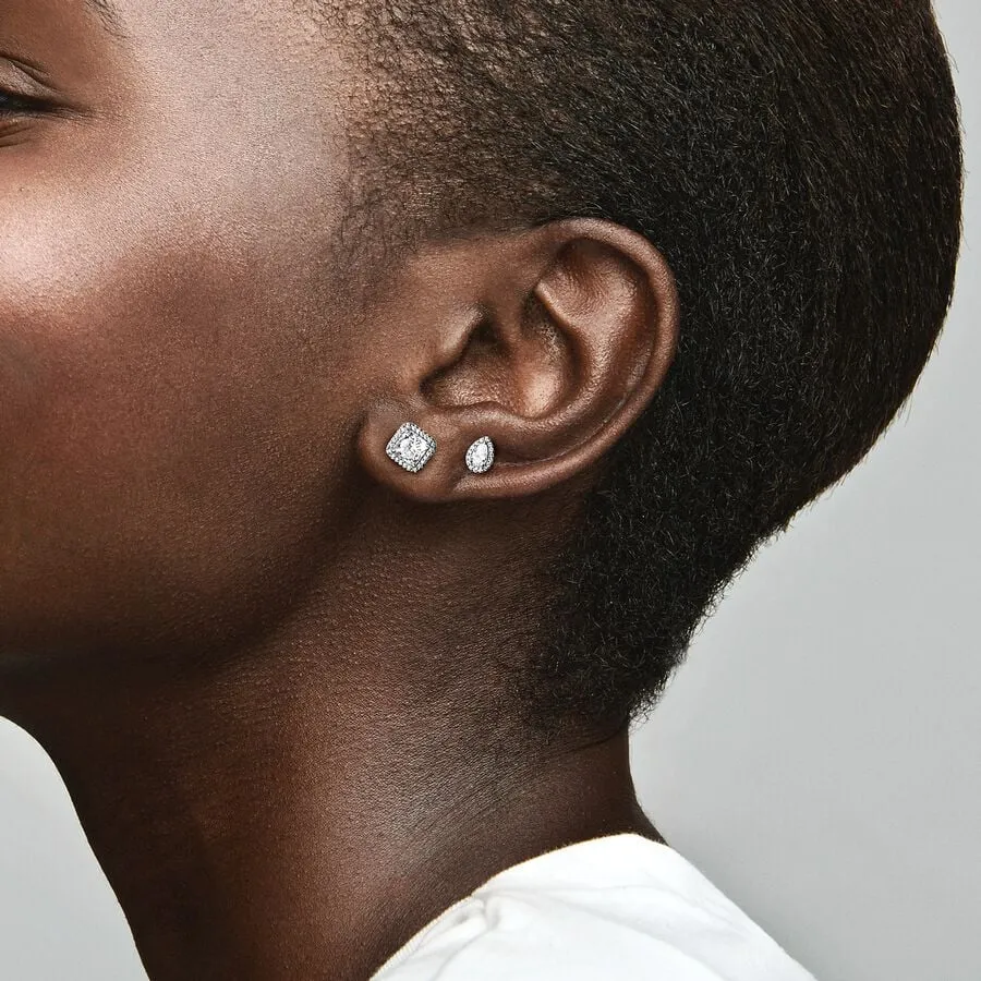 Timeless Elegance Stud Earring Clear