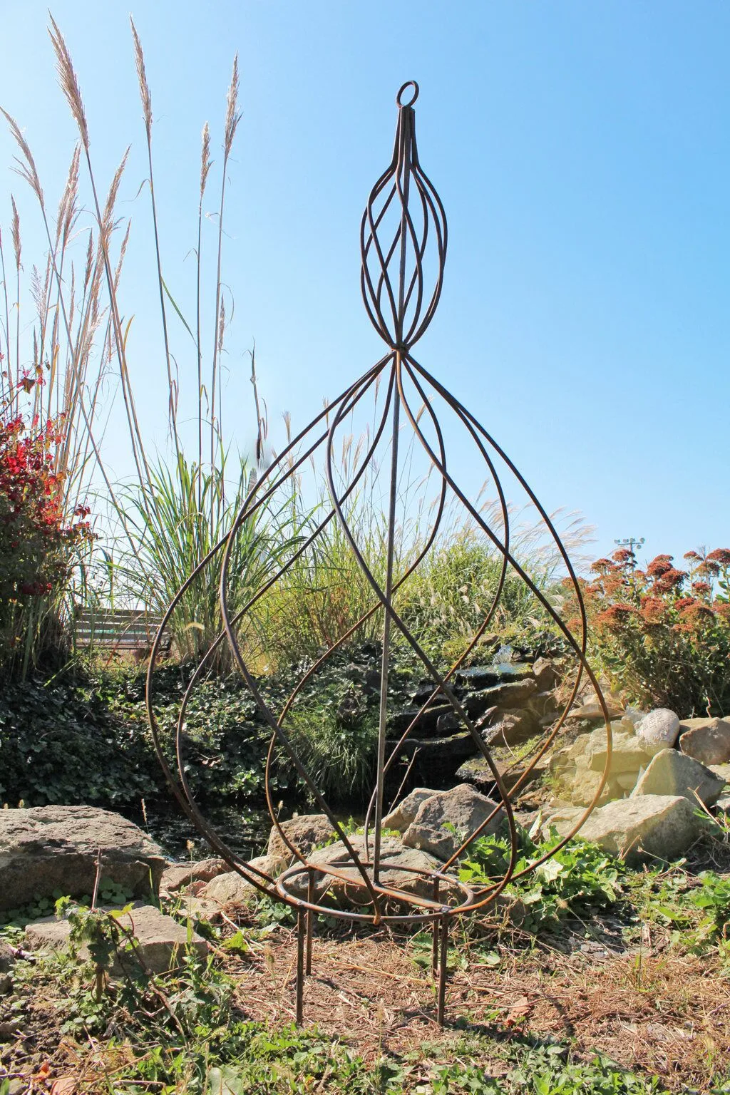 Twist Topiary with Spin & Top Circle