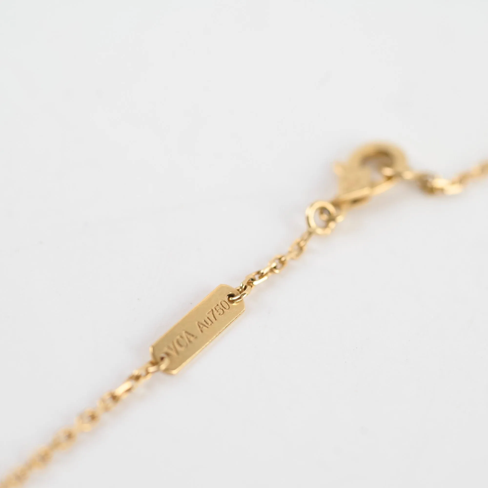 Van Cleef & Arpels 18k Yellow Gold Carnelian Necklace