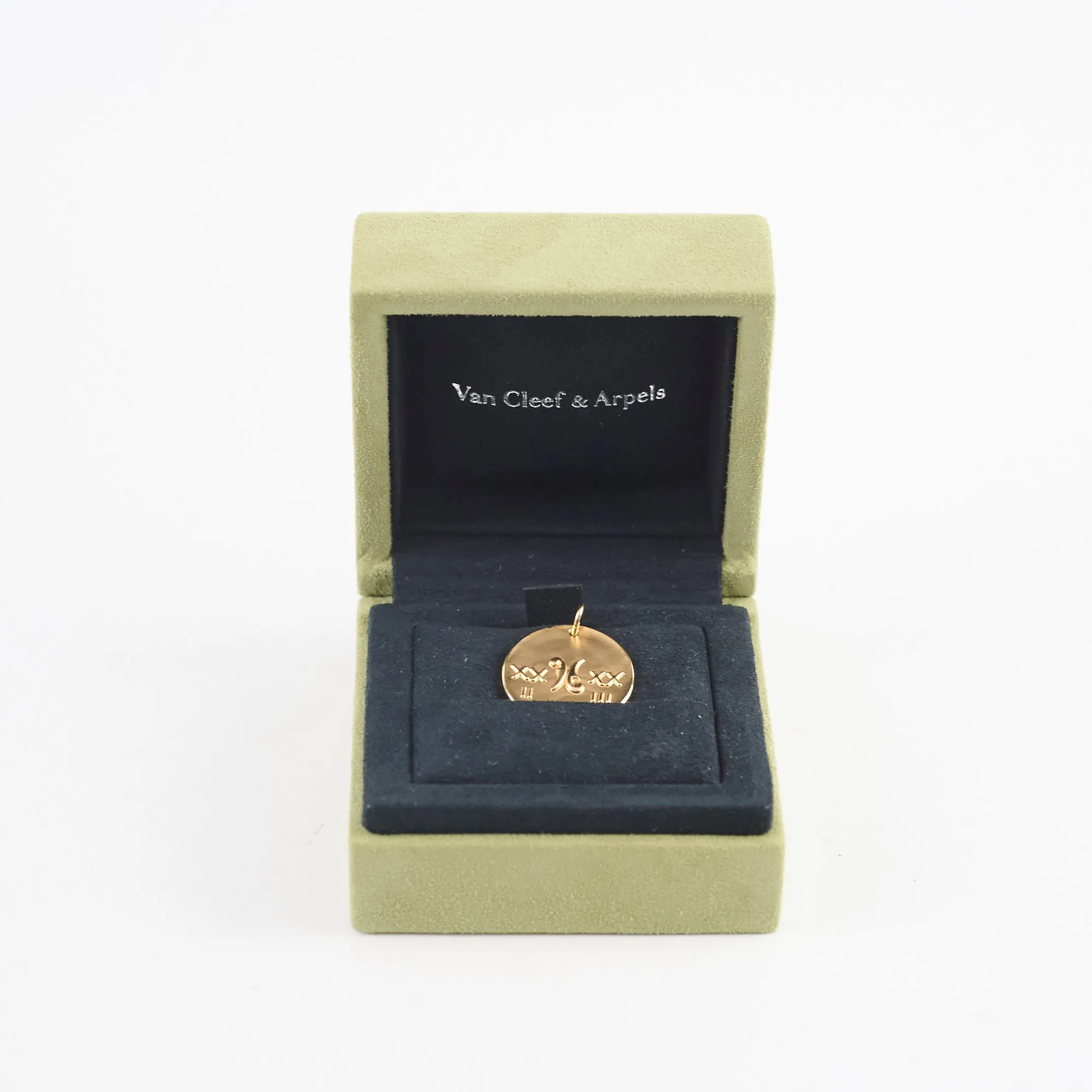 Van Cleef & Arpels Zodiaque Metal Piscium (Pisces) Pendant 2025