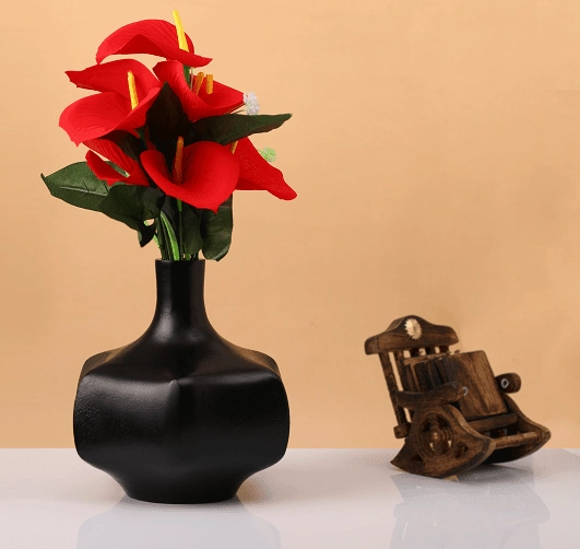 Verdant Metal Black Vase