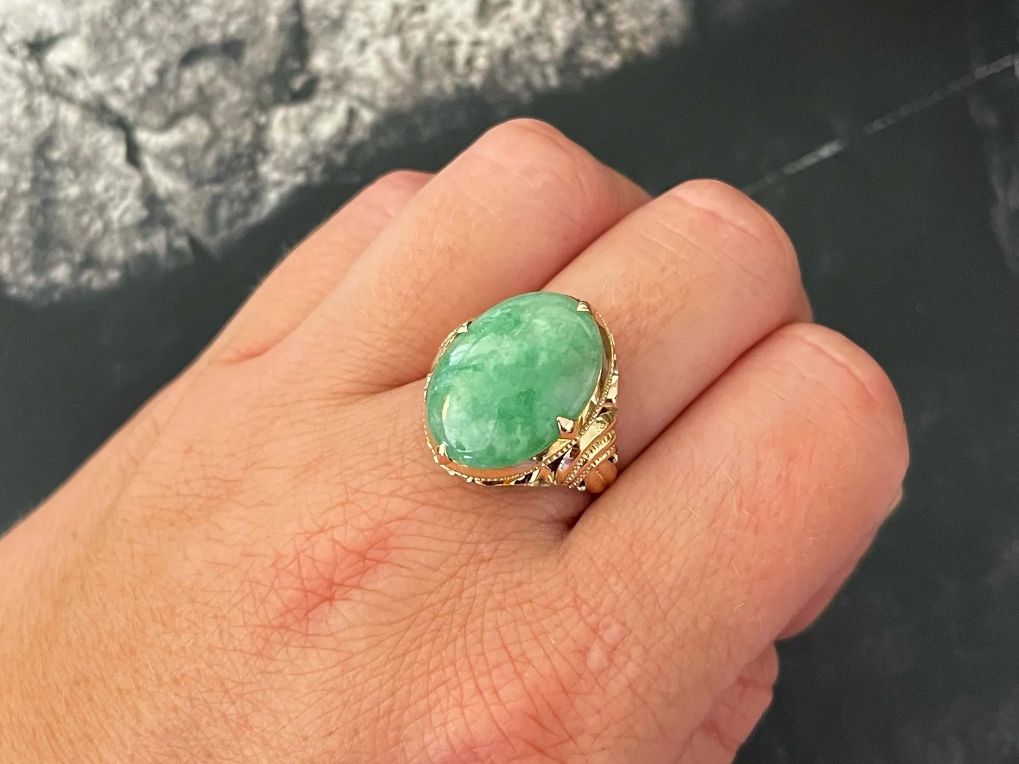 Vintage Mottled Green Jade Ring in 14k Rose Gold