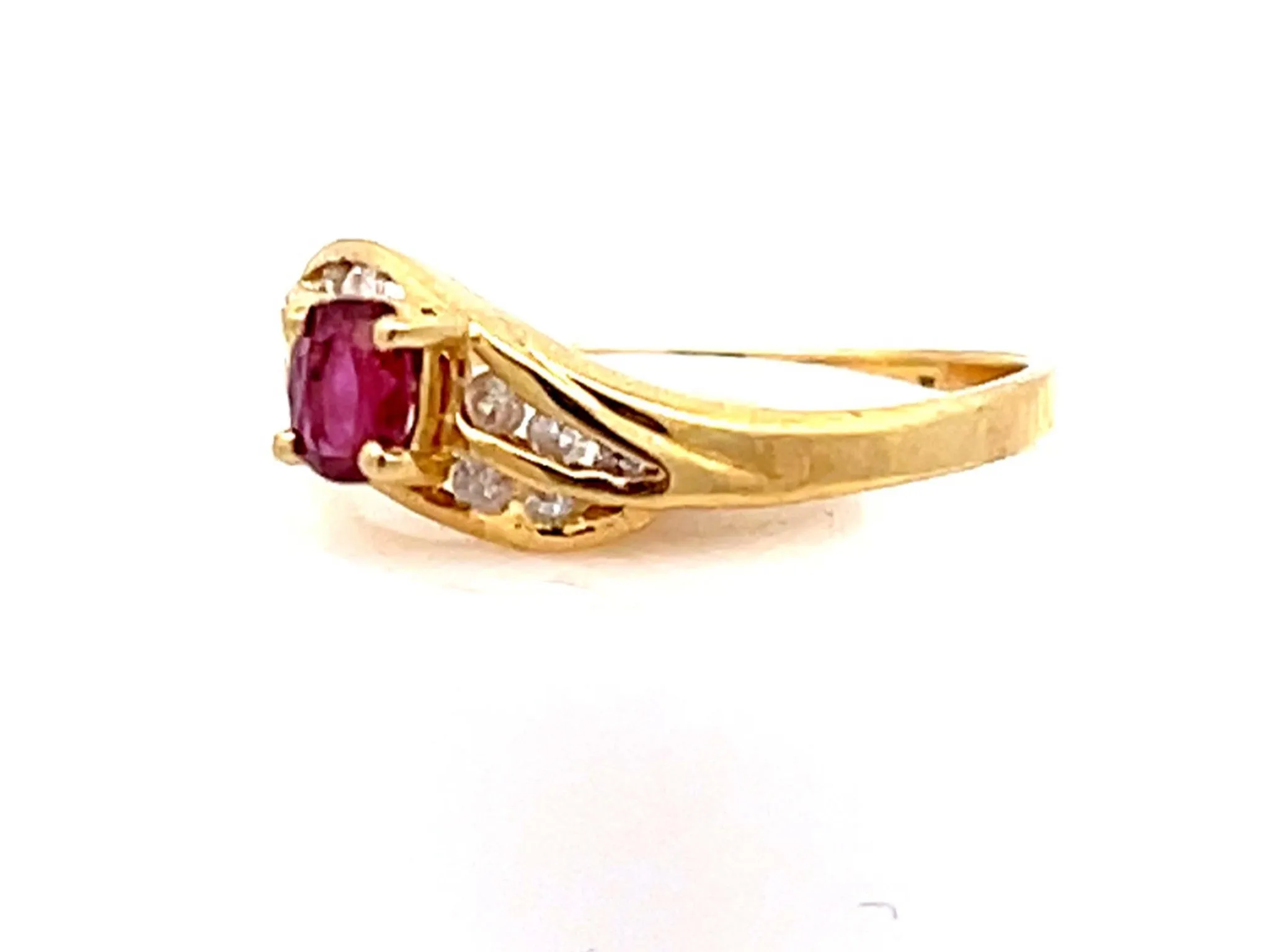 Vintage Ruby Diamond Ring in 14k Gold