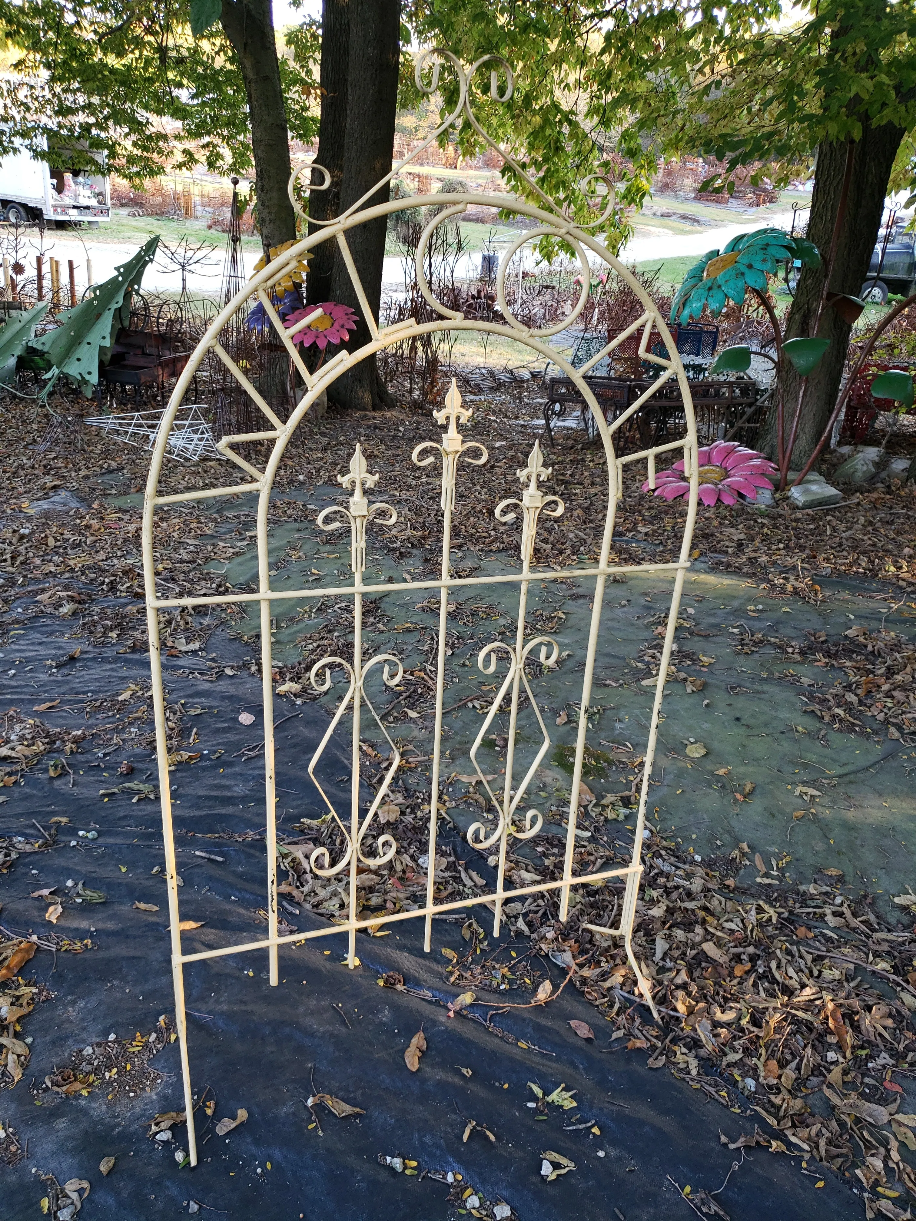 Welcome Free Standing Screen