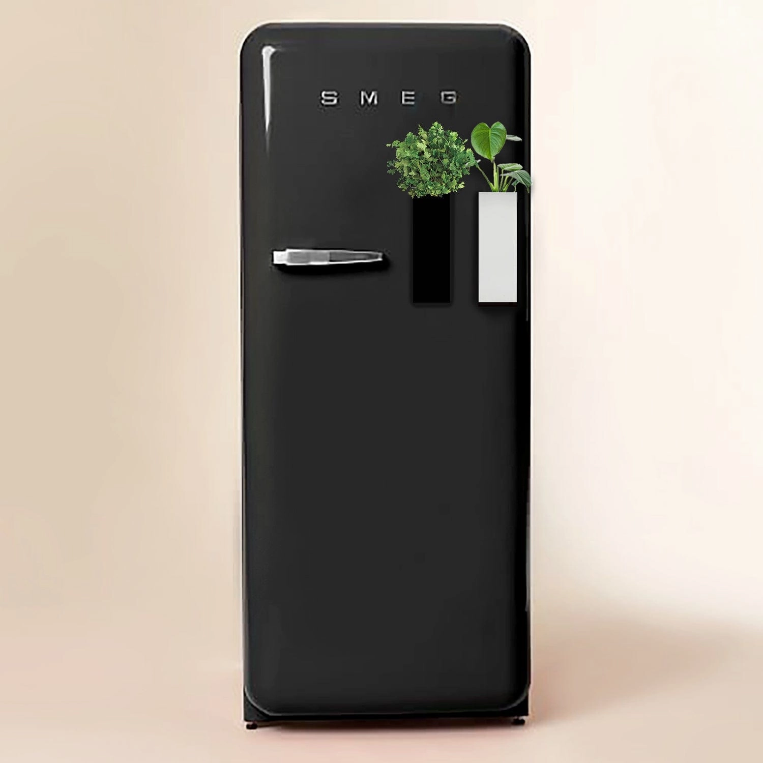 White and Black Magnetic Hydroponic or Artificial Plants Holders