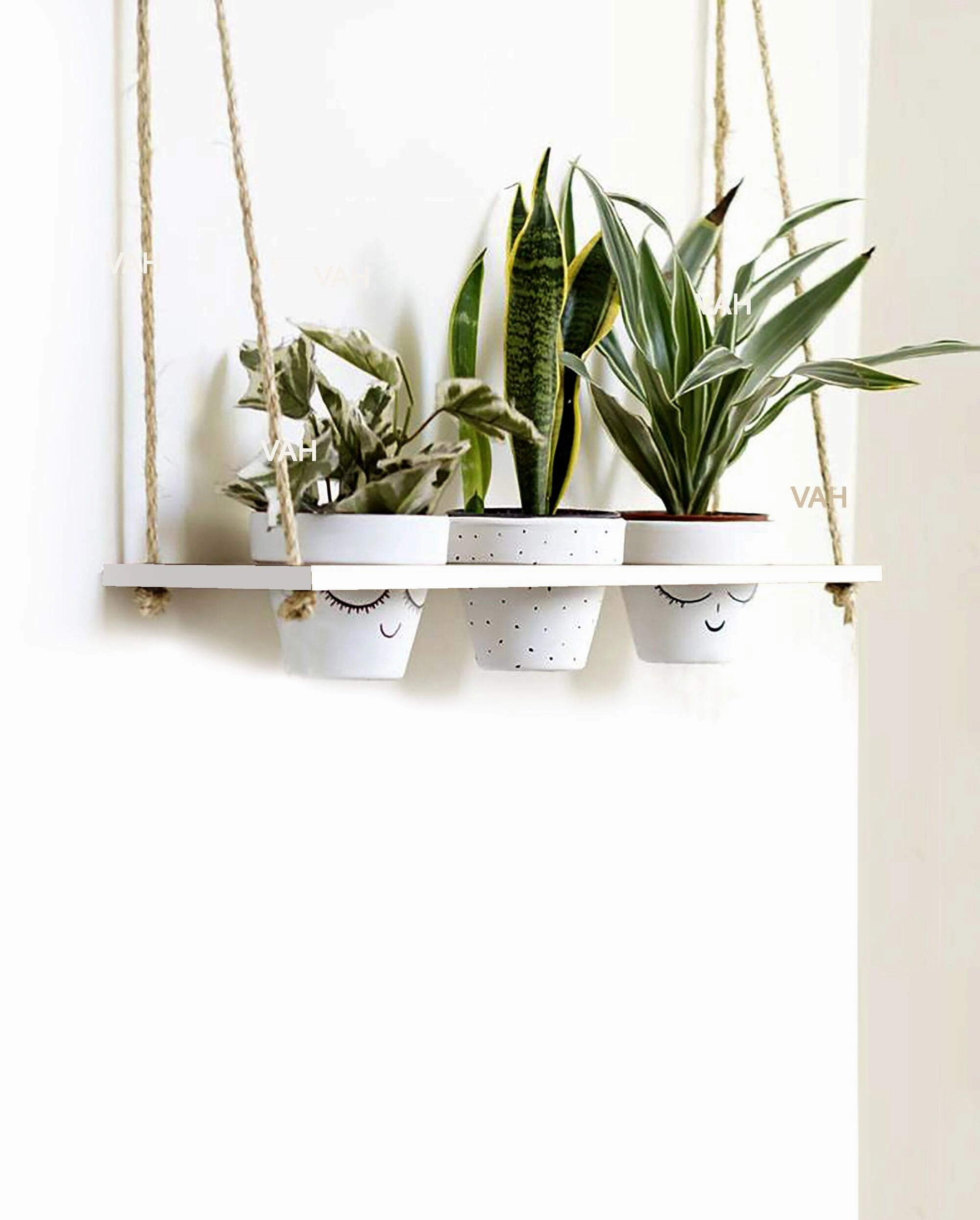 White Wooden Planter Shelf Hanger Rack with Rope For 3 Pot