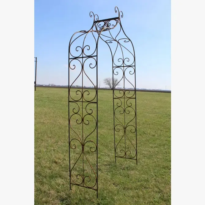 Wild Solid Steel Heart Curl Arbor Vintage Style