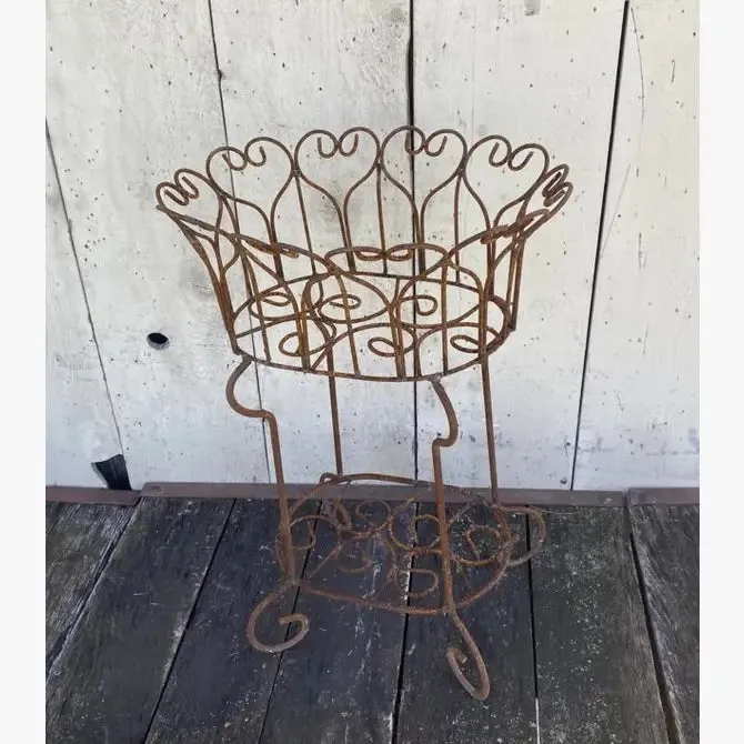 Wrought Iron 29" Helen Heart Oval Plant Stand Rustic Style