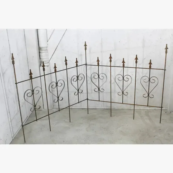 Wrought Iron Connect Heart Fence Border Edging